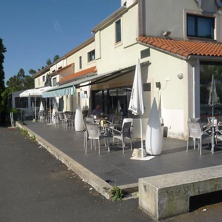 Pension Restaurante "O Retiro " Arzua Exterior photo